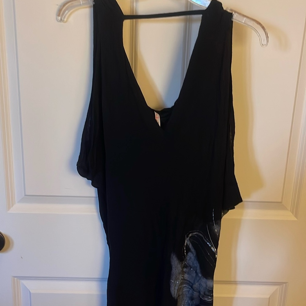 Black flower design top!